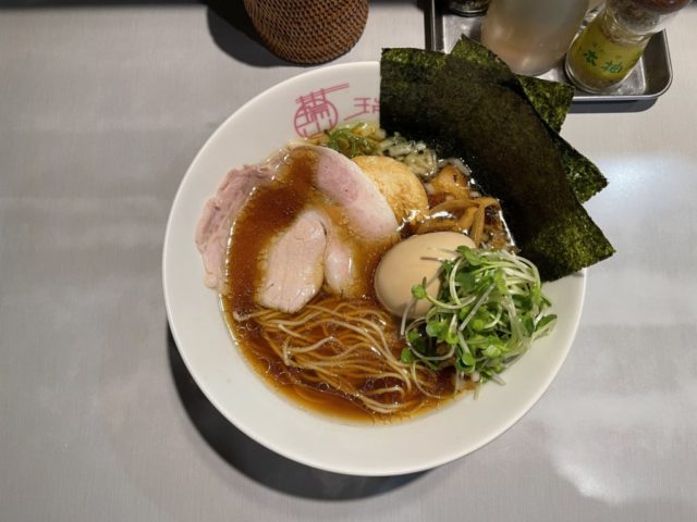 朝霞: 中華蕎麦 瑞山(ZUIZAN)の特製中華そばを食べてみた【ラーメンレビュー】